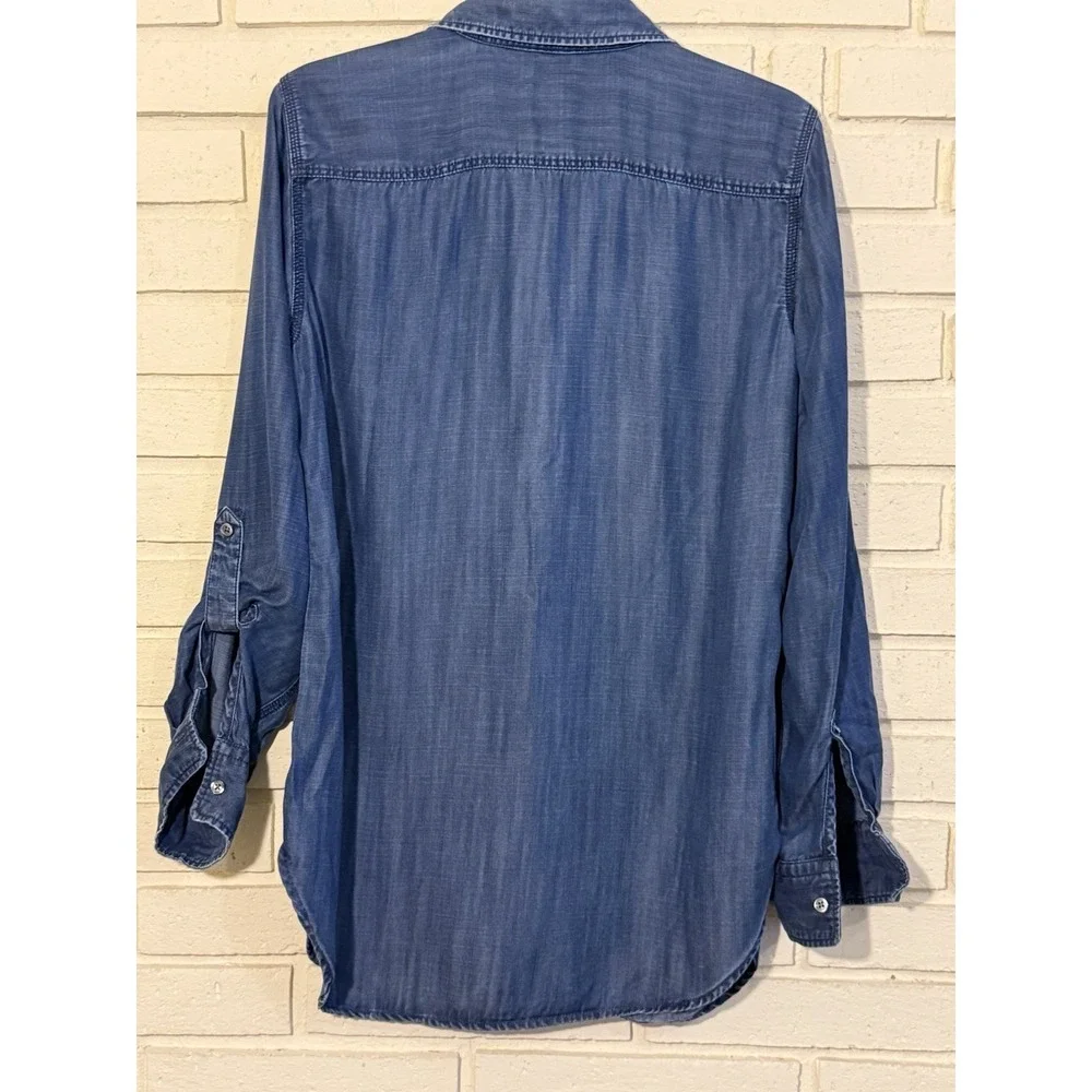 Talbots Soft Denim Button Up Shirt  Women's Roll Up Tab Classic Causal Sz Medium